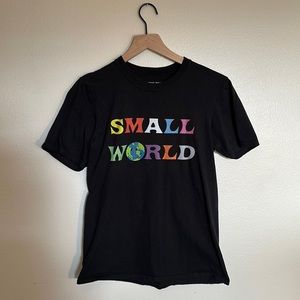 Small Word Disney Themed Graphic Tee. Small.